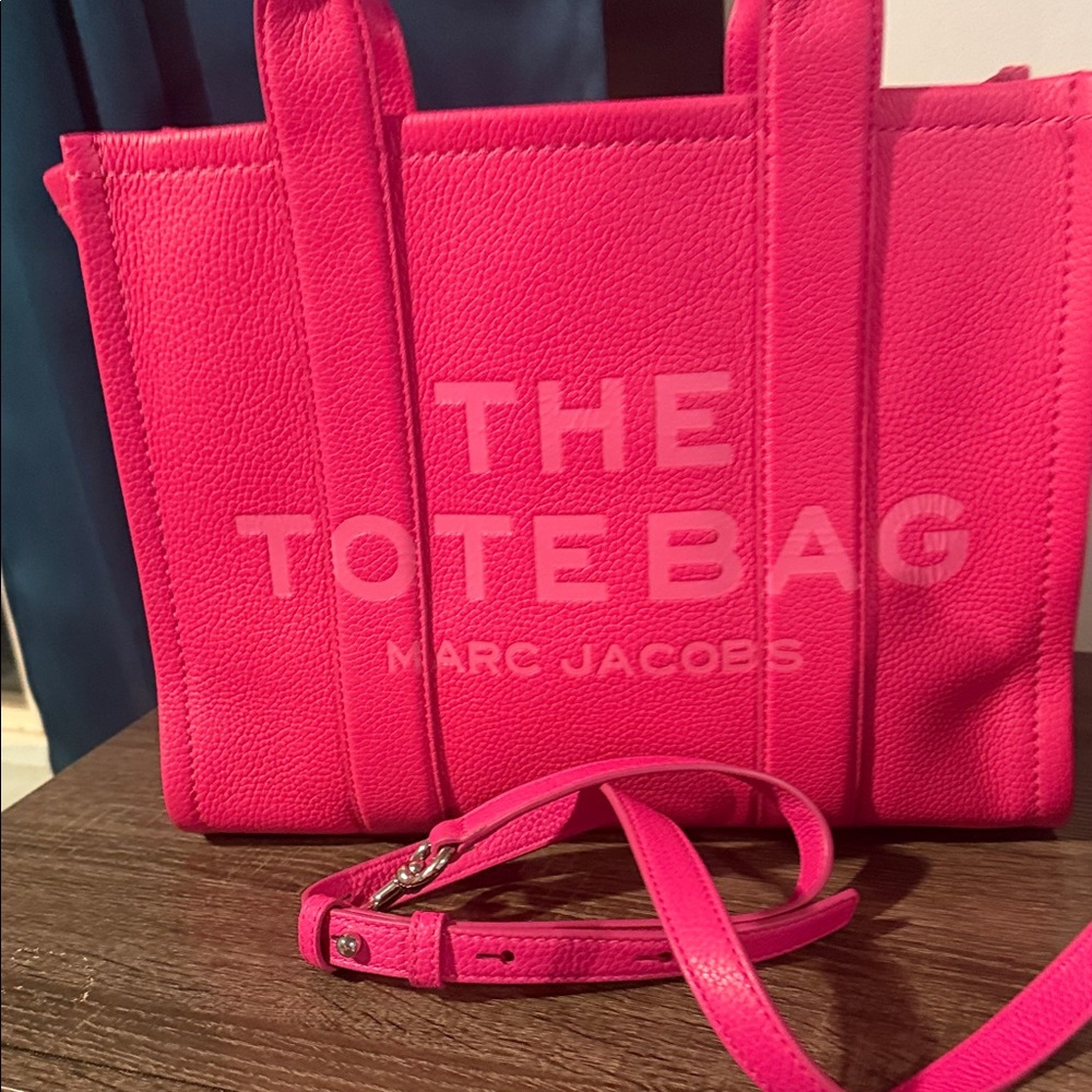 Marc Jacobs Hot Pink Tote Medium Size USED